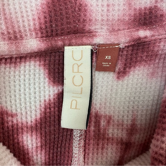 Anthropologie Pilcro Angie Wine Tie Dye Cowl Neck
Waffle Top Size XS - Picture 8 of 10